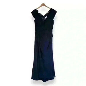 Navy Ruched Column Off Shoulder Long Gown Size 16
